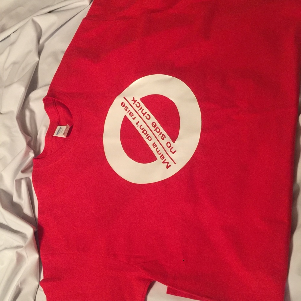 Side Chick tees